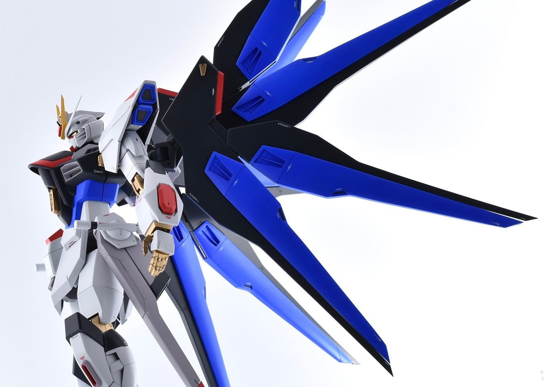 模型欣赏:模型师kassy制作的机动战士高达seed destiny mg 强袭自由