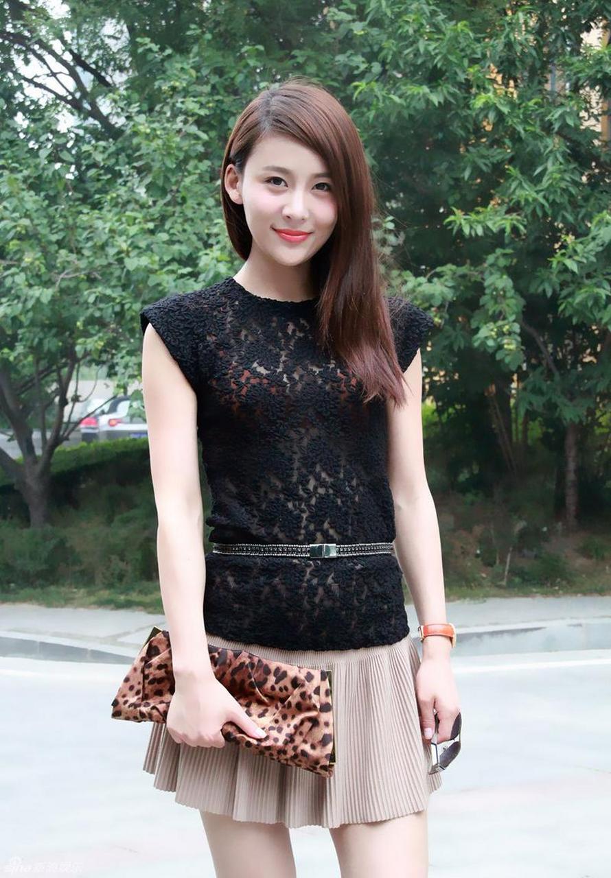 贾青美出新境界,每次出镜的贾青都能展现出令人惊叹的美丽和出众的气