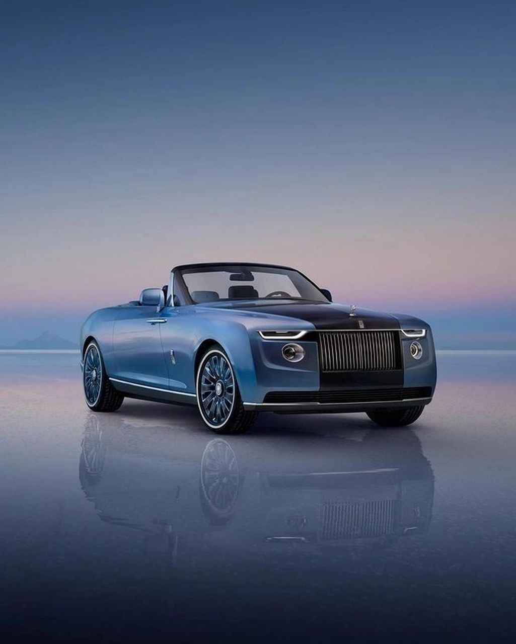 敞篷界的天花板#劳斯莱斯# 浮影敞篷车,通过其雄心勃勃的设计和复杂的