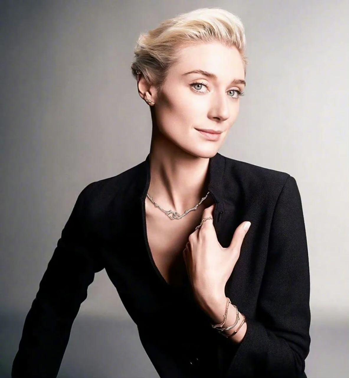 伊丽莎白·德比齐(elizabeth debicki)最新广告大片,优雅,高贵,浑身