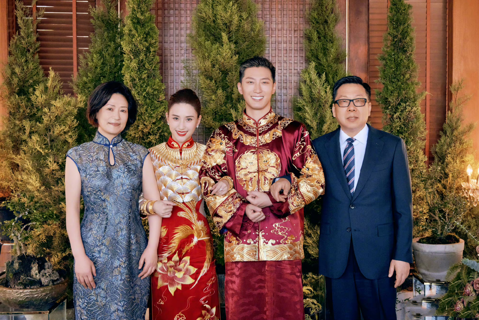 窦骁,何超莲结婚照,恭喜恭喜呀!