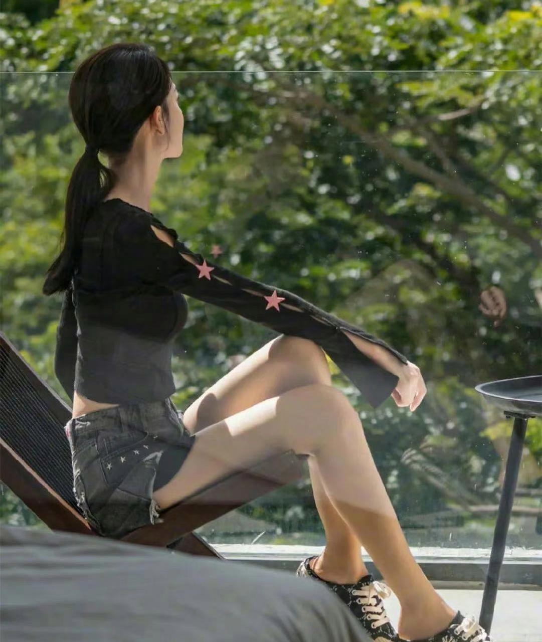 陈瑶# 纤细的身材,太完美!