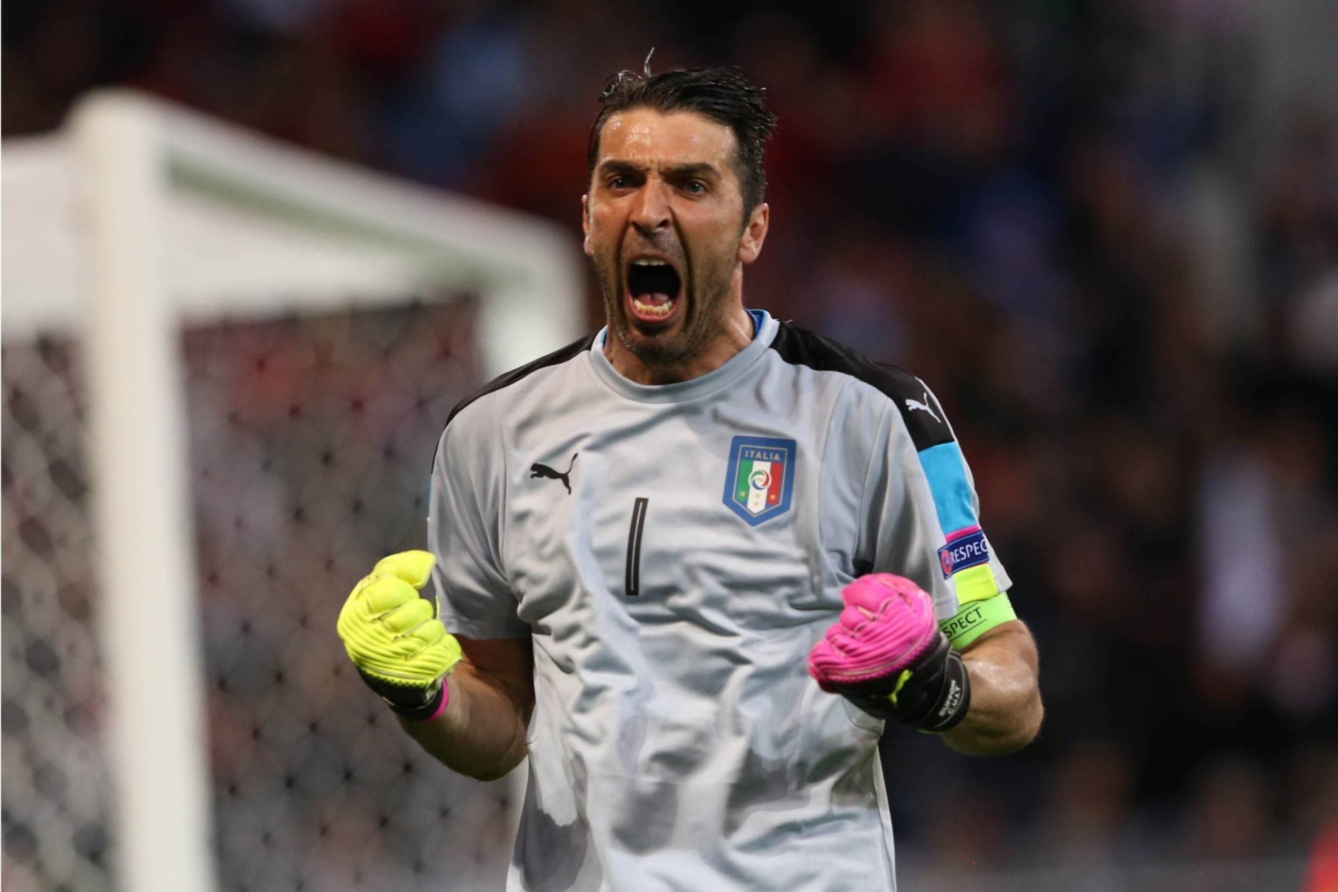 《都灵体育报》发布消息,意大利传奇门将,尤文图斯功勋布冯已经决定在