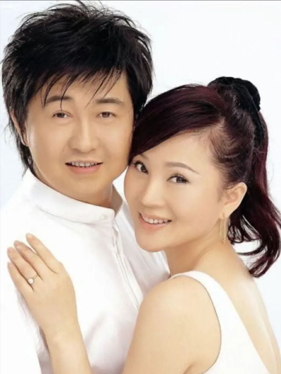 分手34年后,再看付笛声和韦唯感情现况,一个活成人生赢家,一个沧桑成"