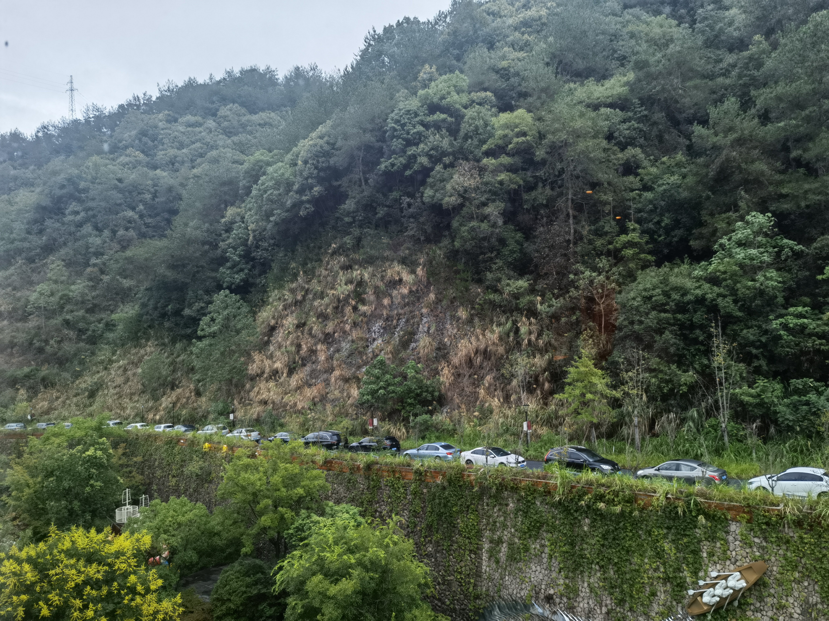 就8建德这个酒店不错.