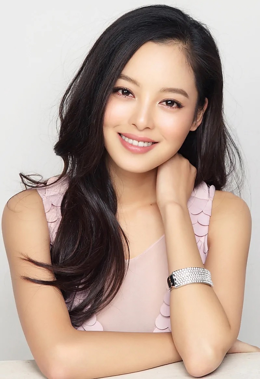 辛芷蕾(原名辛蕾),1986年4月8日出生于黑龙江省鹤岗市,中国内地影视女