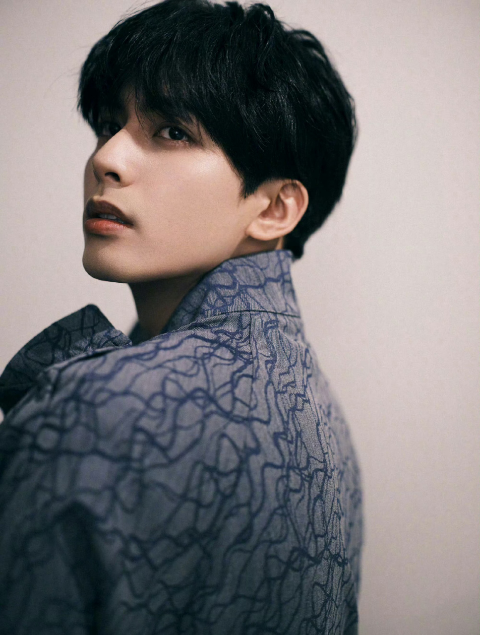 网友提问:张凌赫,许凯,宋威龙这种帅哥吸不了粉的原因是不是因为恋情?