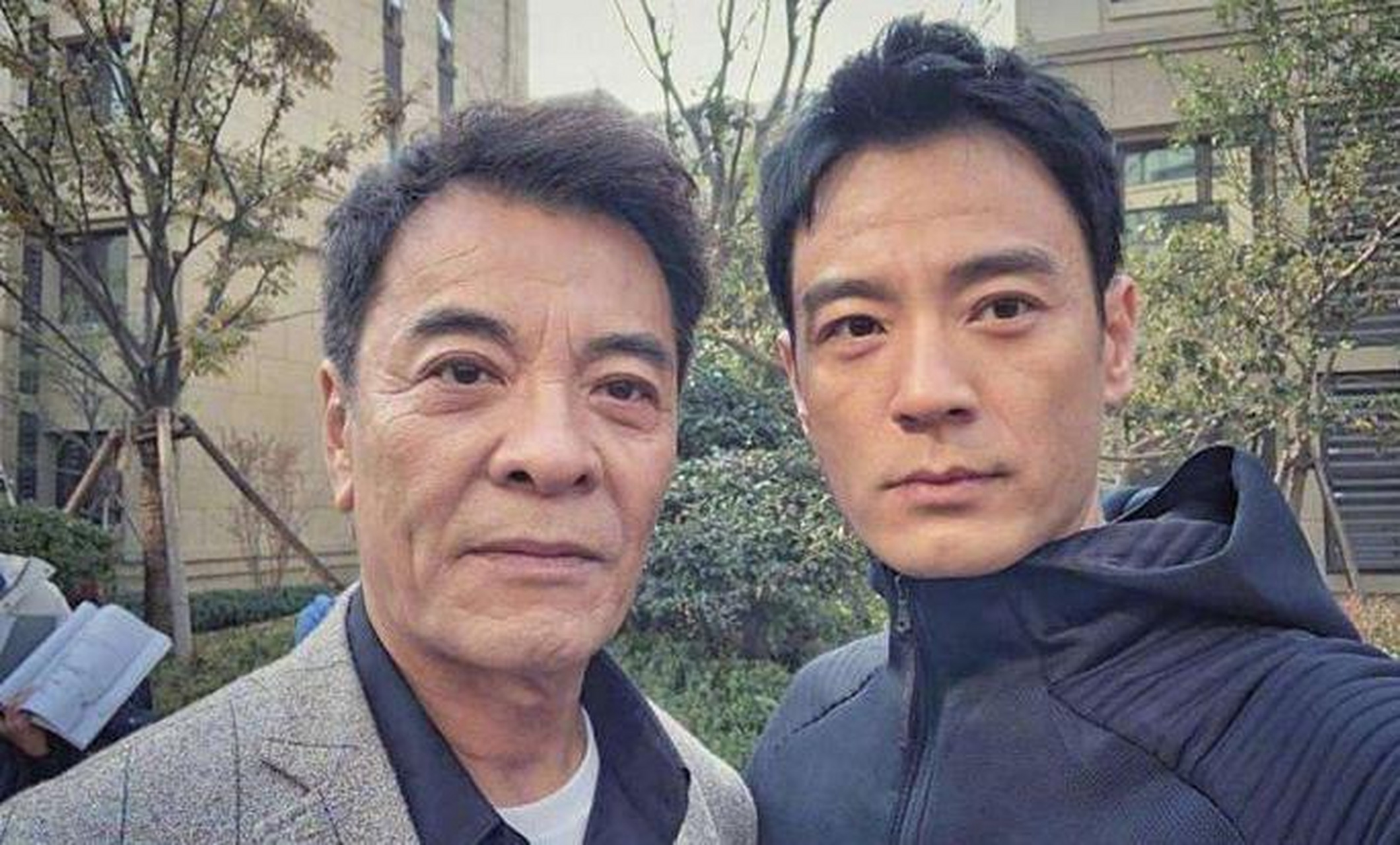 刘威李光洁 ,长这么像的"父子俩",娱乐圈再找不出第二对了.