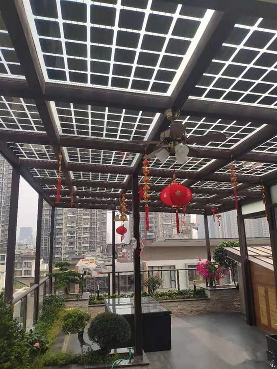 阳光房采用节能玻璃太阳能光伏发电,冬有阳光,夏有清凉,四季舒. .