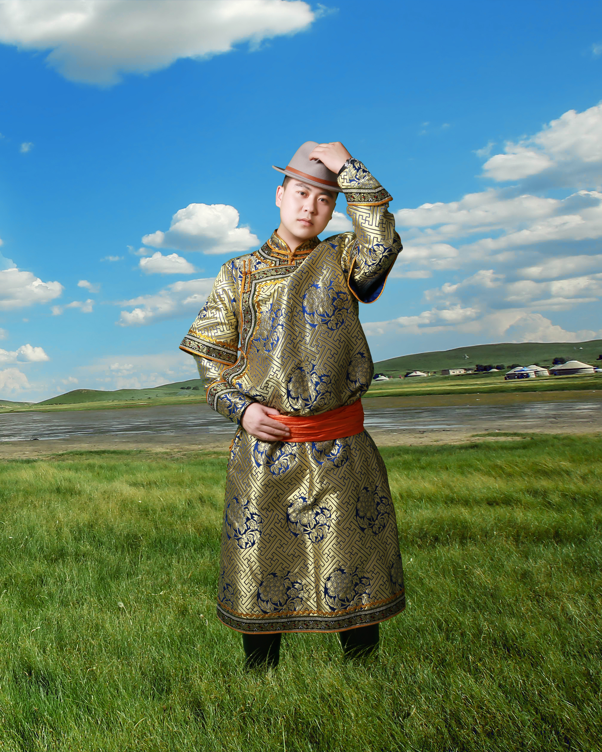 一名来自内蒙古锡林浩特正蓝旗金莲川草原上的九零后男孩