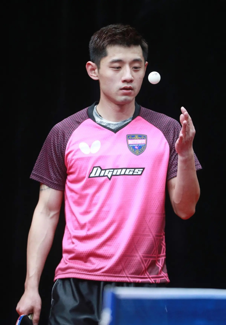 【《极速前进》工作人员吐槽张继科人品差】  该工作人员称张继科对