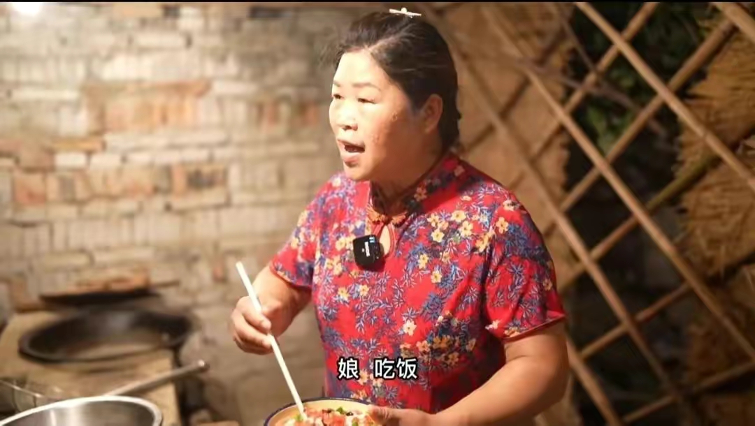 我被"玉霞和解放"这个4分8妙的视频感动了