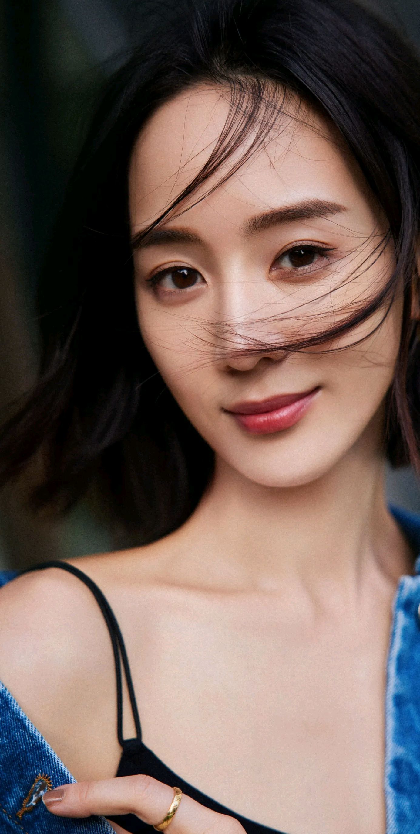 女神张钧甯太性感迷人了,冰肌玉肤,楚楚动人