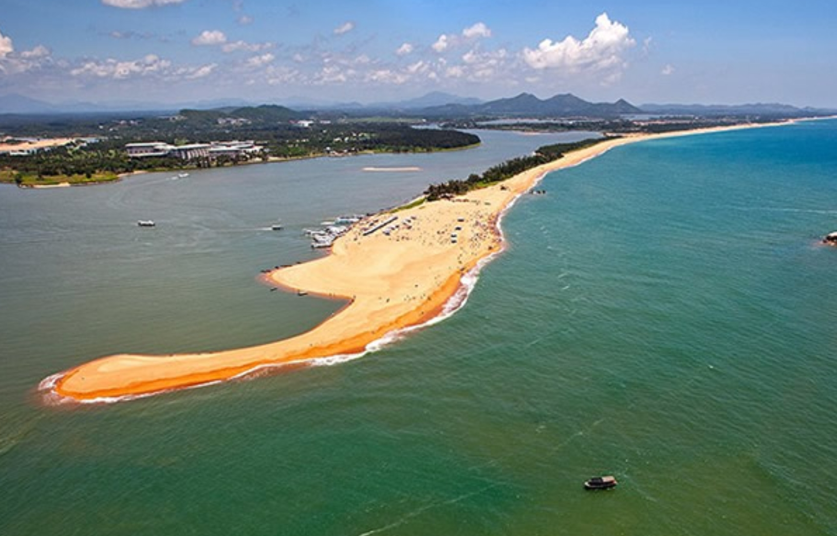 海南玉带滩景点介绍