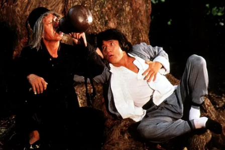 袁小田被誉为"武术指导第一人",推动了中国武打电影发展,培养了成龙