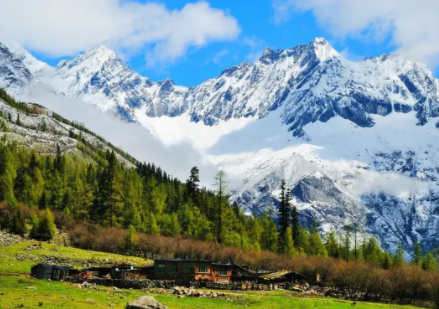 亚丁村景点介绍图片