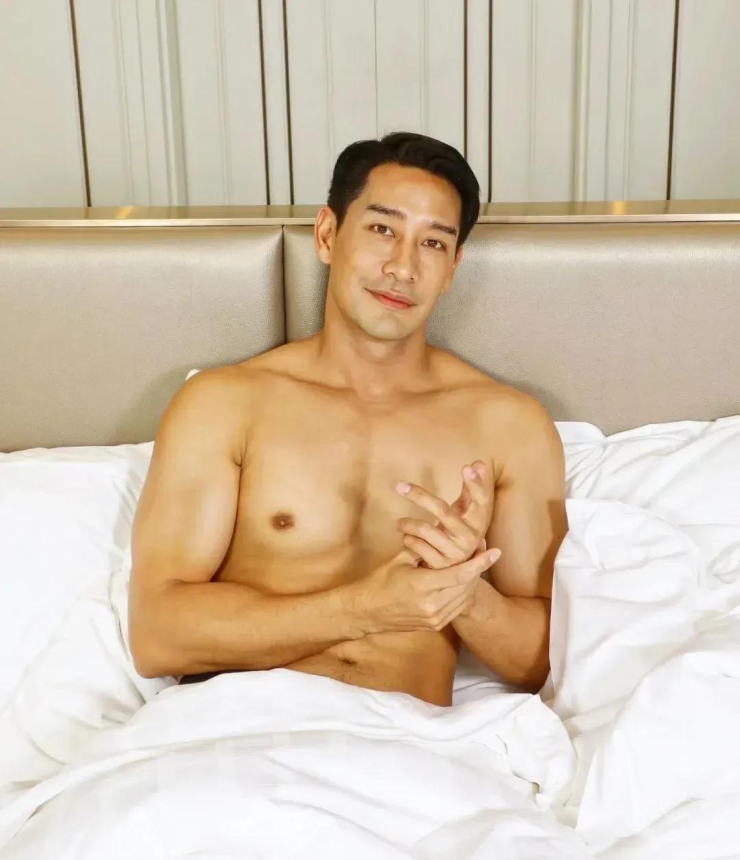 pong47岁未婚?泰国娱乐圈中,至今未婚的童年男神,你认识几个?