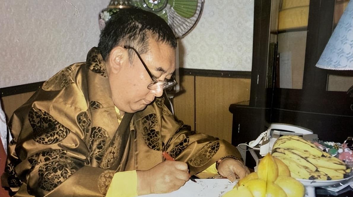 十世班禅圆寂前究竟发生了什么?班禅圆寂后法体如何处理?