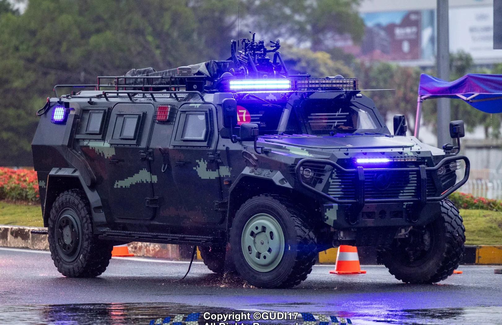 中国东风猛士系列轻型装甲车:pla的新军马