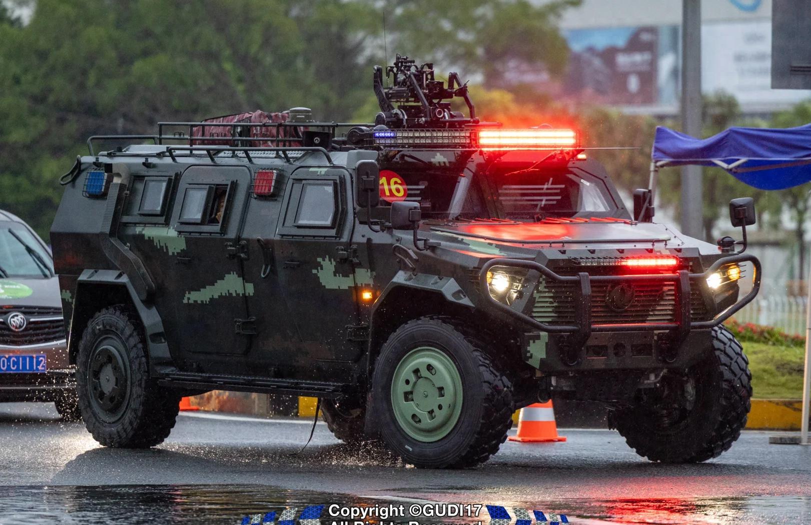 中国东风猛士系列轻型装甲车:pla的新军马