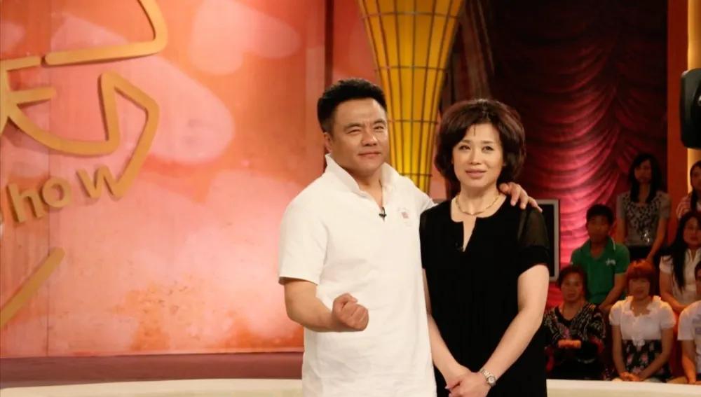 张秋歌:再婚娶小11岁妻子,丁克多年,如今咋样了?