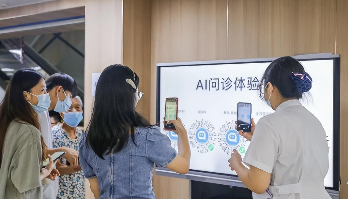 ai医生首秀,与13位专家"交锋",为挽救8岁男孩与死神赛跑