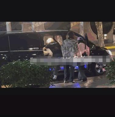 曝一线女星与大6岁男友同居!大量恋爱细节被扒,李庚希牵扯其中