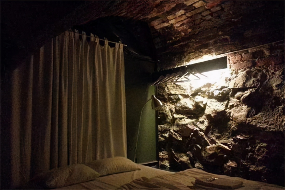 为了证明时间不存在,科学家让一女性在洞穴独居130天,结果如何