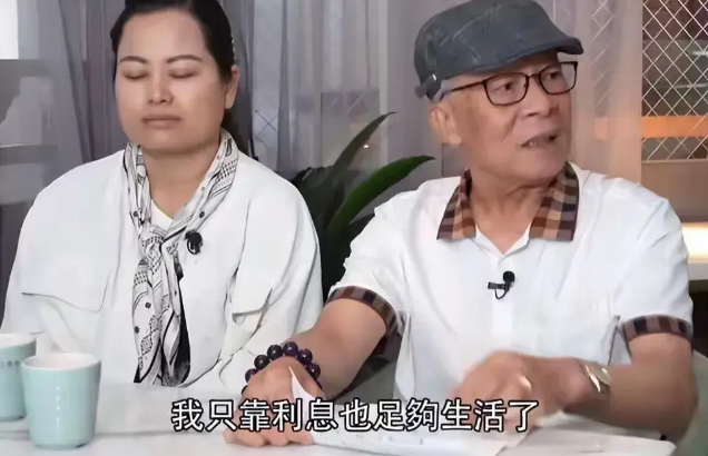 凭一己之力让tvb爆火的何伯,不光帮小娇妻争产,还让儿子丢饭碗