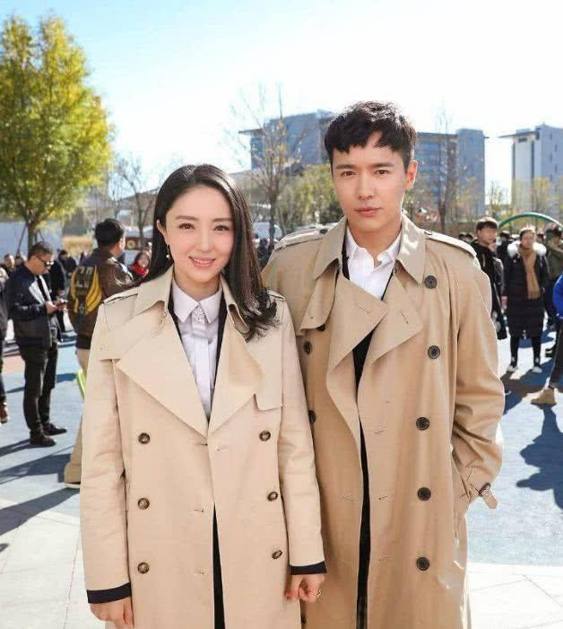 董璇给8岁小酒窝庆生,邀前夫拍全家福,和高云翔一起同框超大度