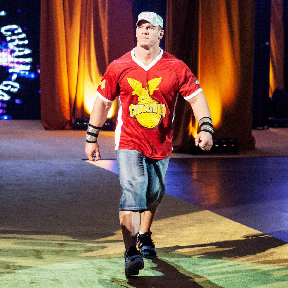 wwe夏日狂潮酷炫出场,dx军团坦克开路霸气十足!