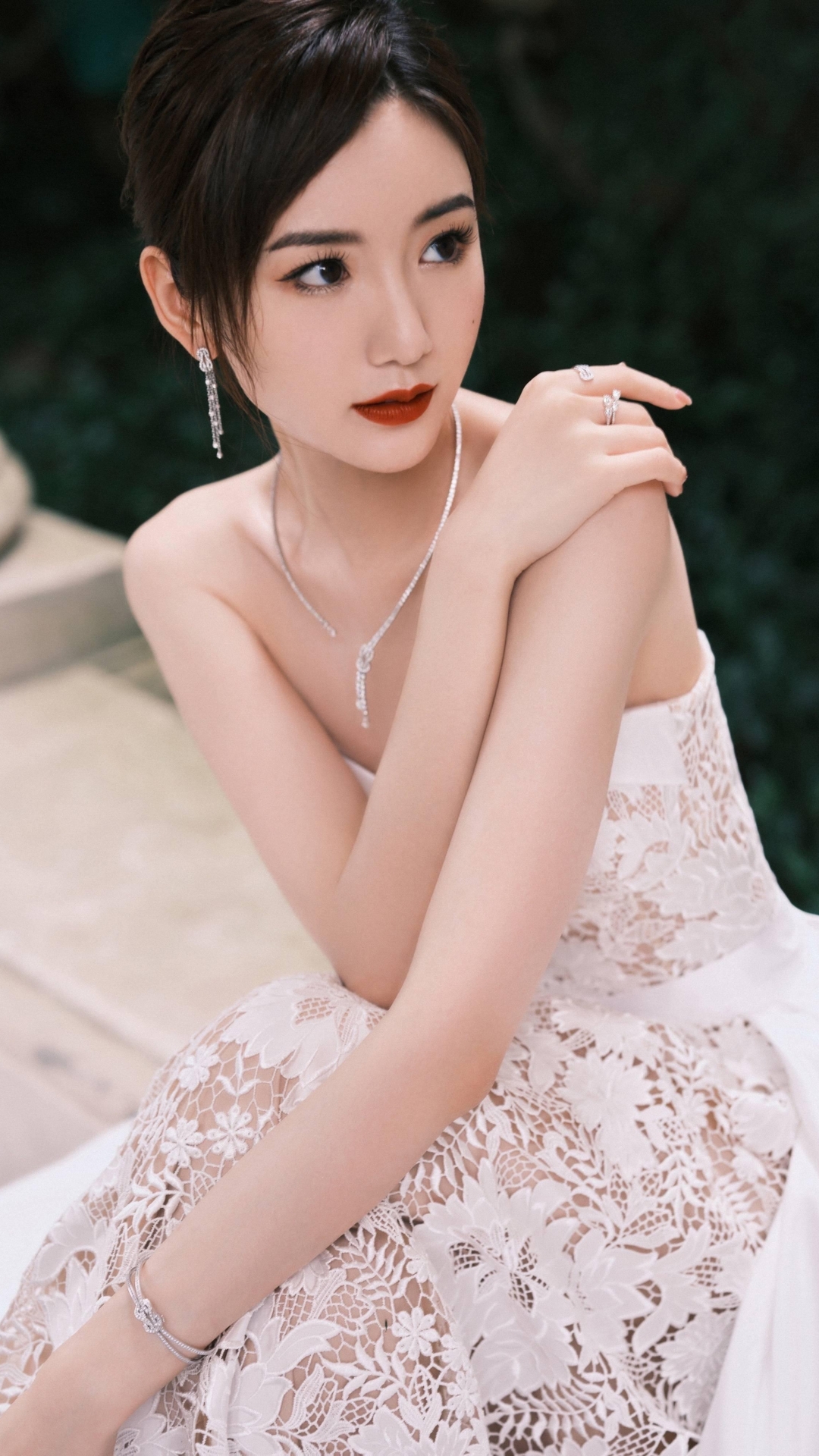 毛晓彤唯美写真照:清纯甜美,性感妩媚