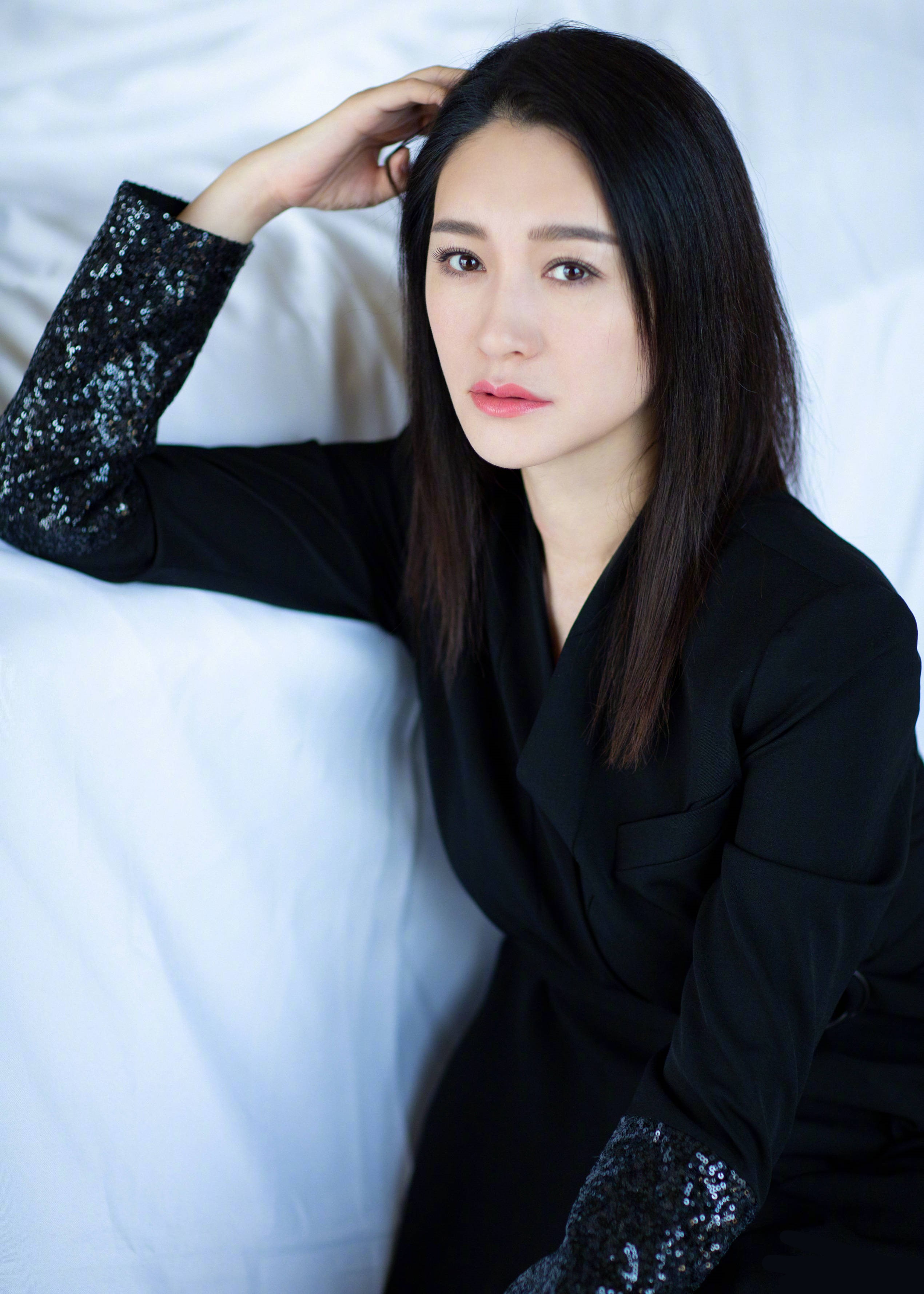 李小冉 成熟性感风写真照片