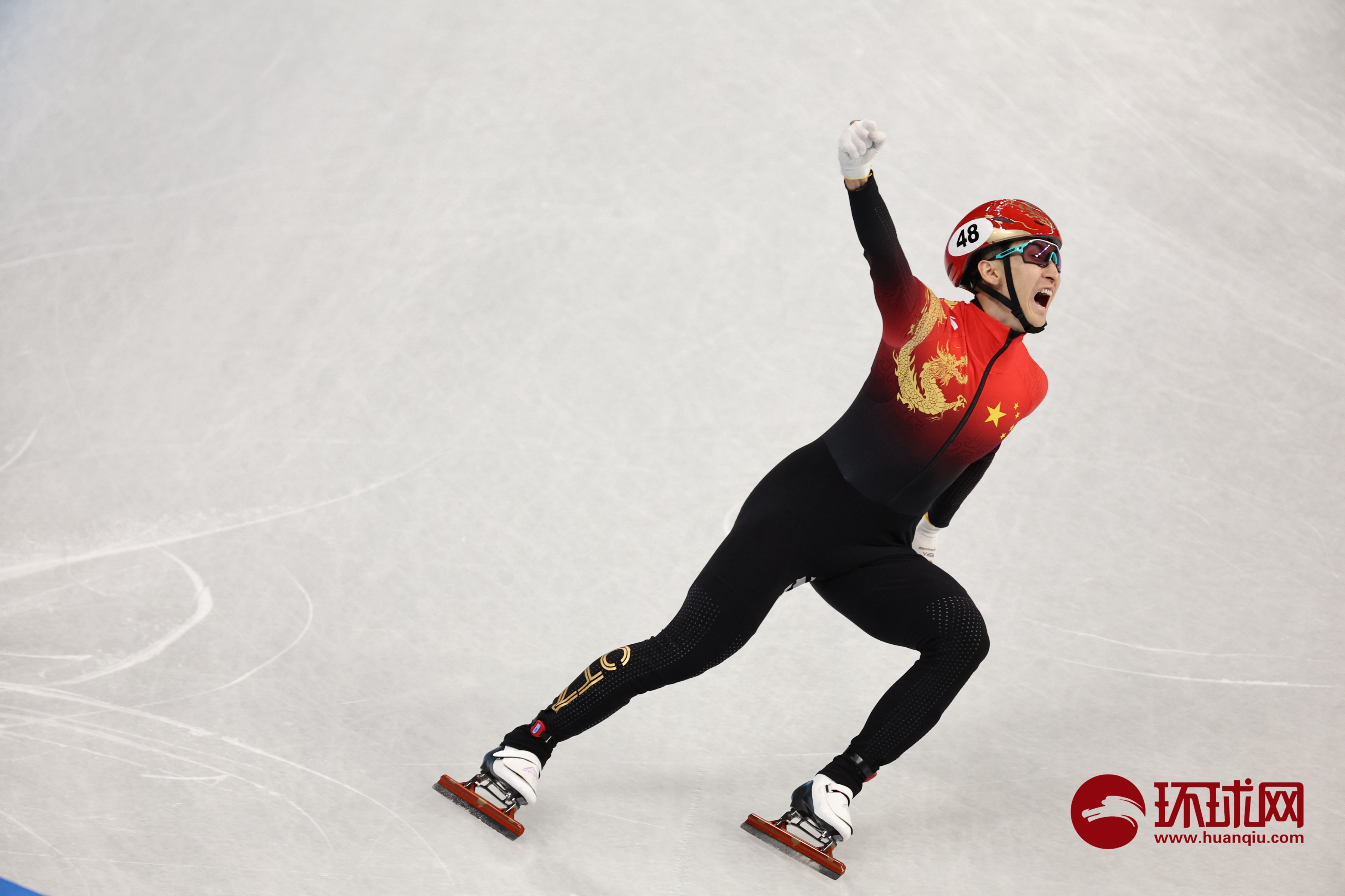自豪!短道速滑项目摘中国队北京冬奥首金