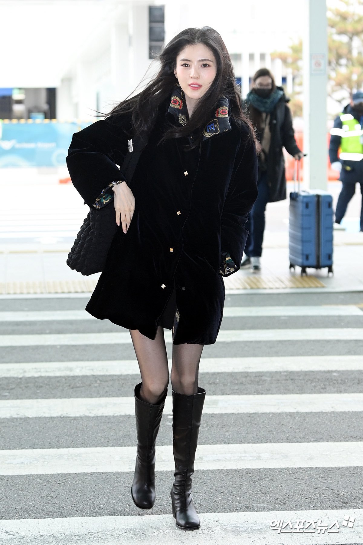 韩素希机场生图
