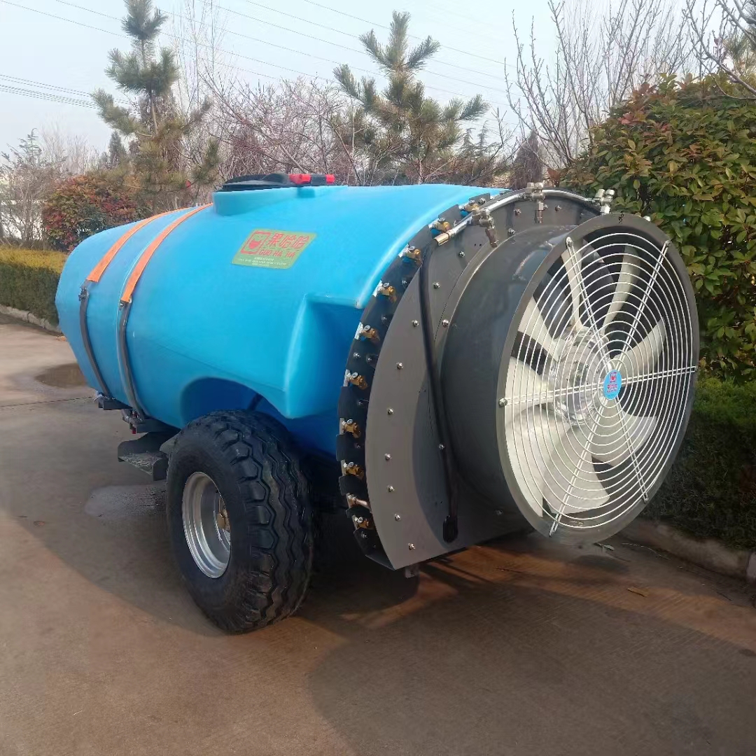 果哈哈q2000牵引式果园打药机