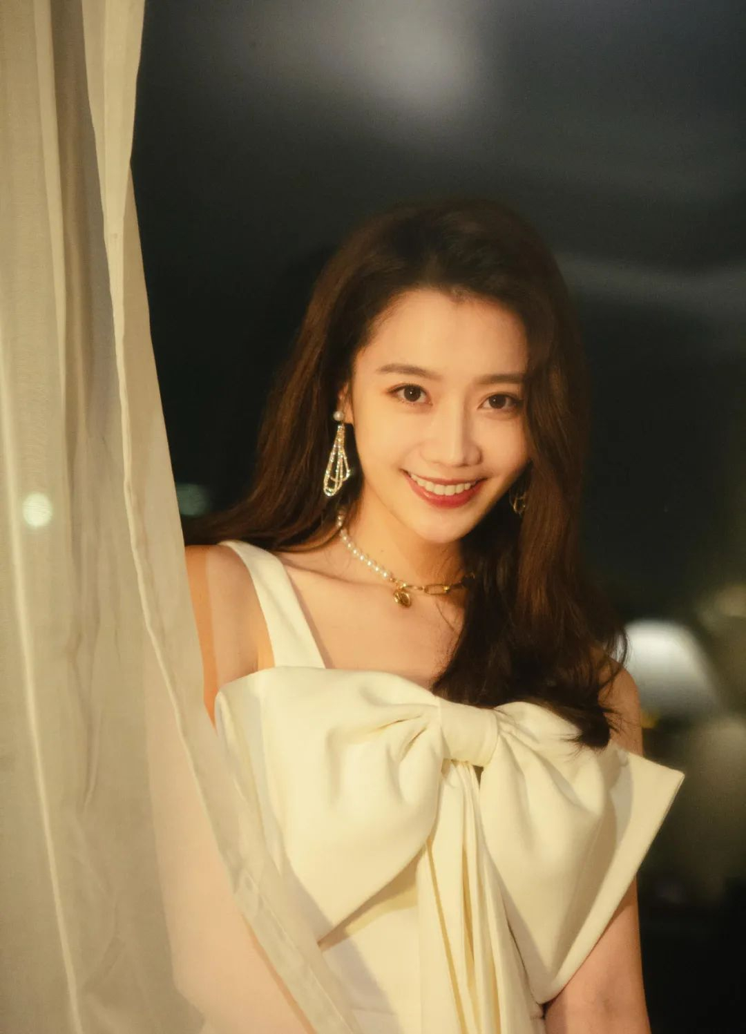 龙政璇,清新脱俗的她,美得让人窒息