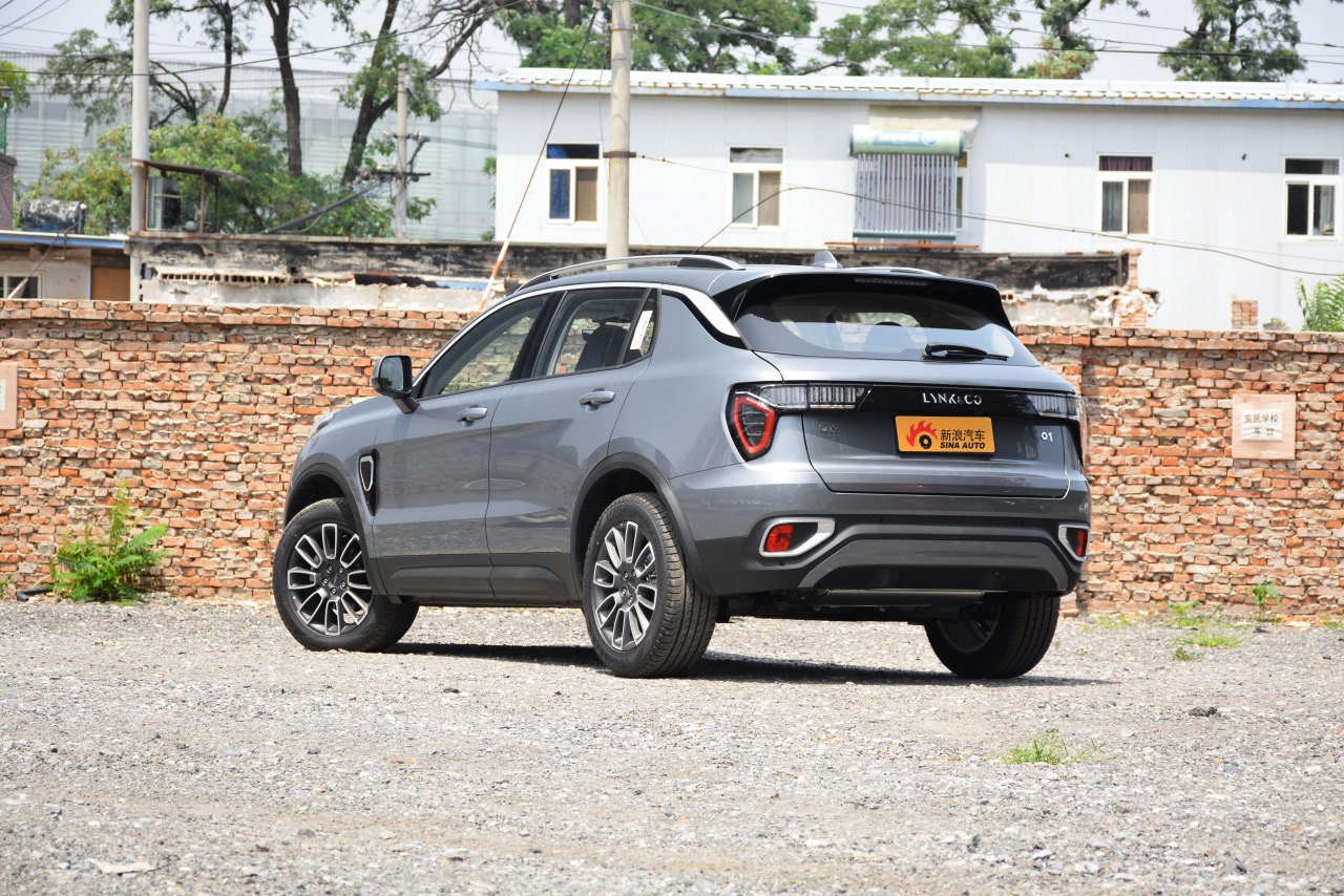 比合资更出色 实拍2020款 领克01
