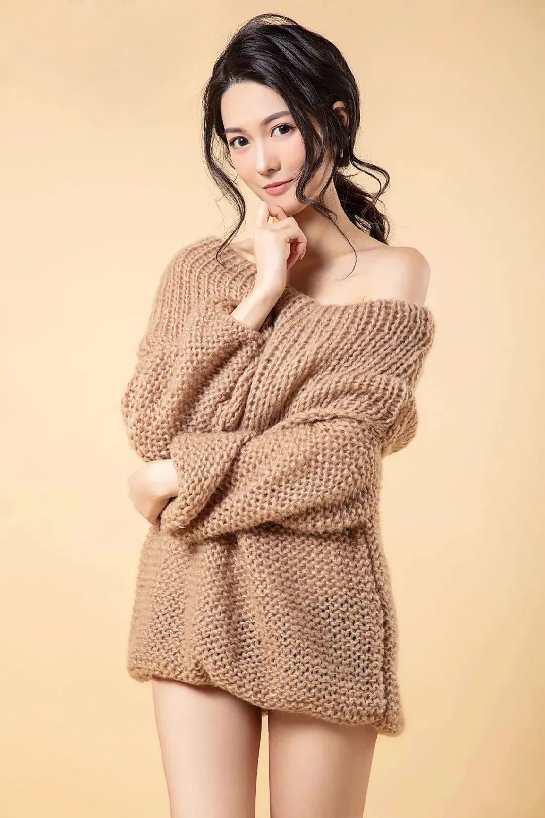 陆婷玉,甜美可人的气质型美女