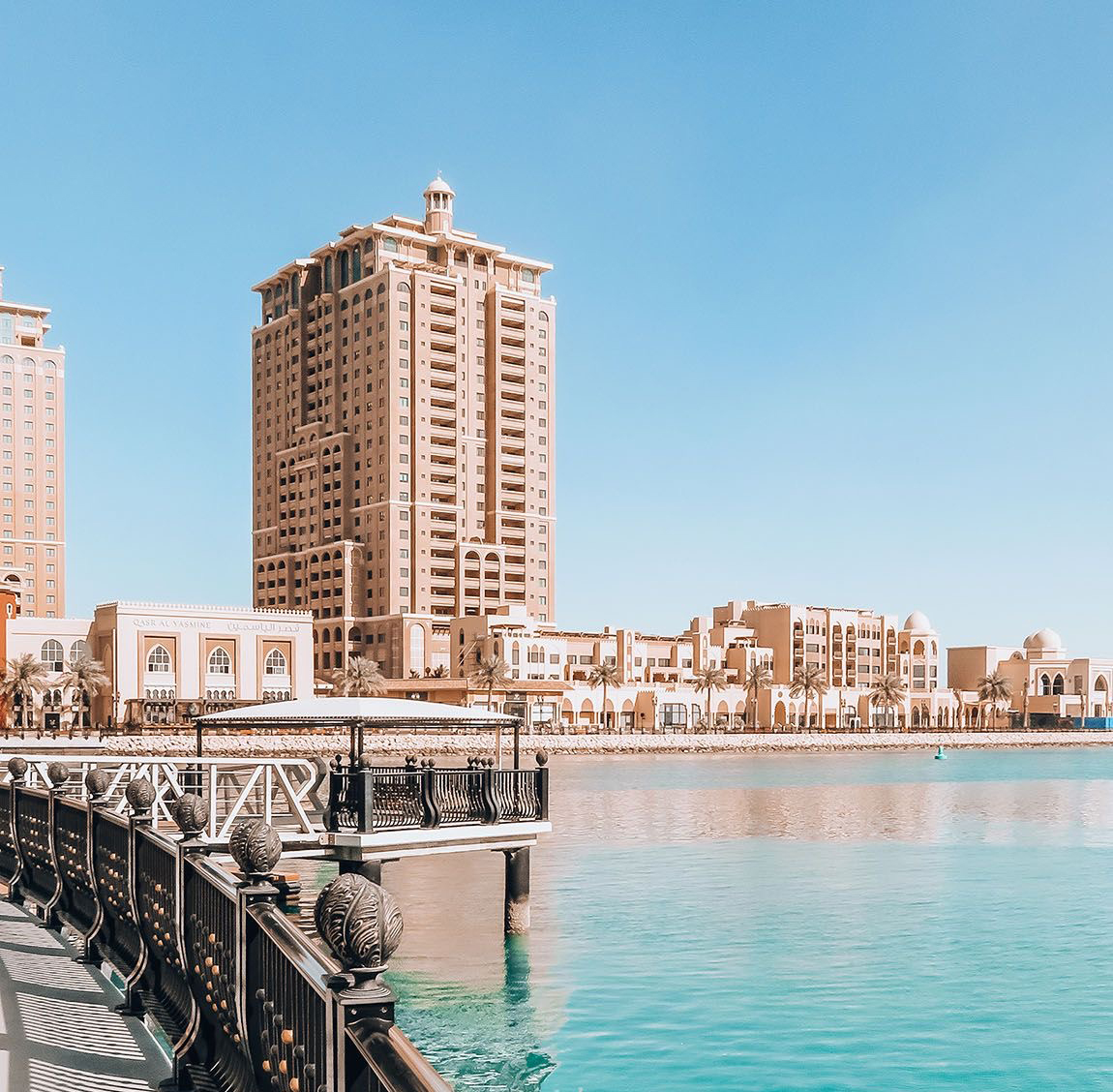 光景美图分享76:多哈(卡塔尔)超多奇特艺术性建筑的海滨大都市