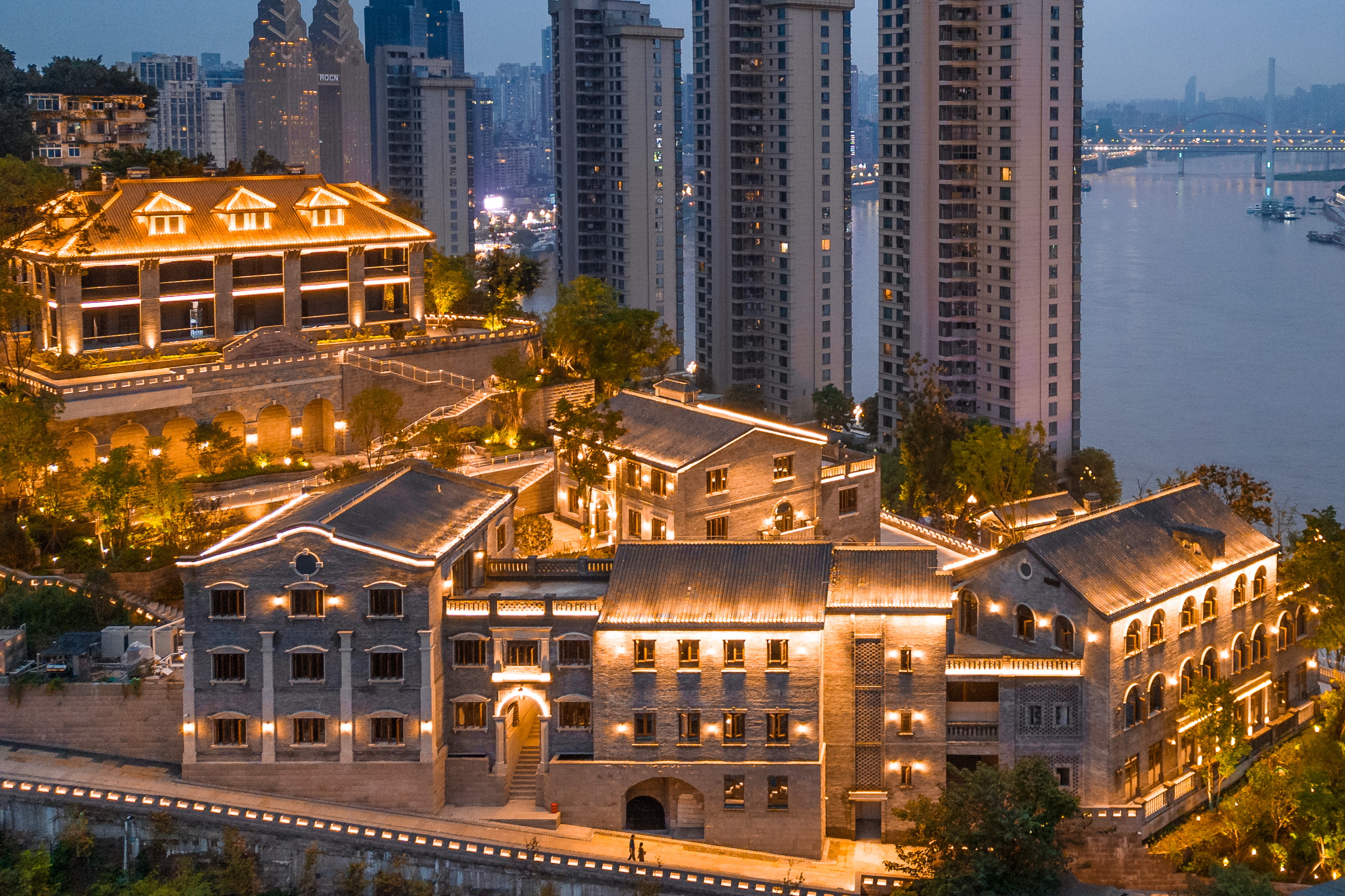 重庆开埠遗址公园正式开园 百年老建筑展迷人夜景