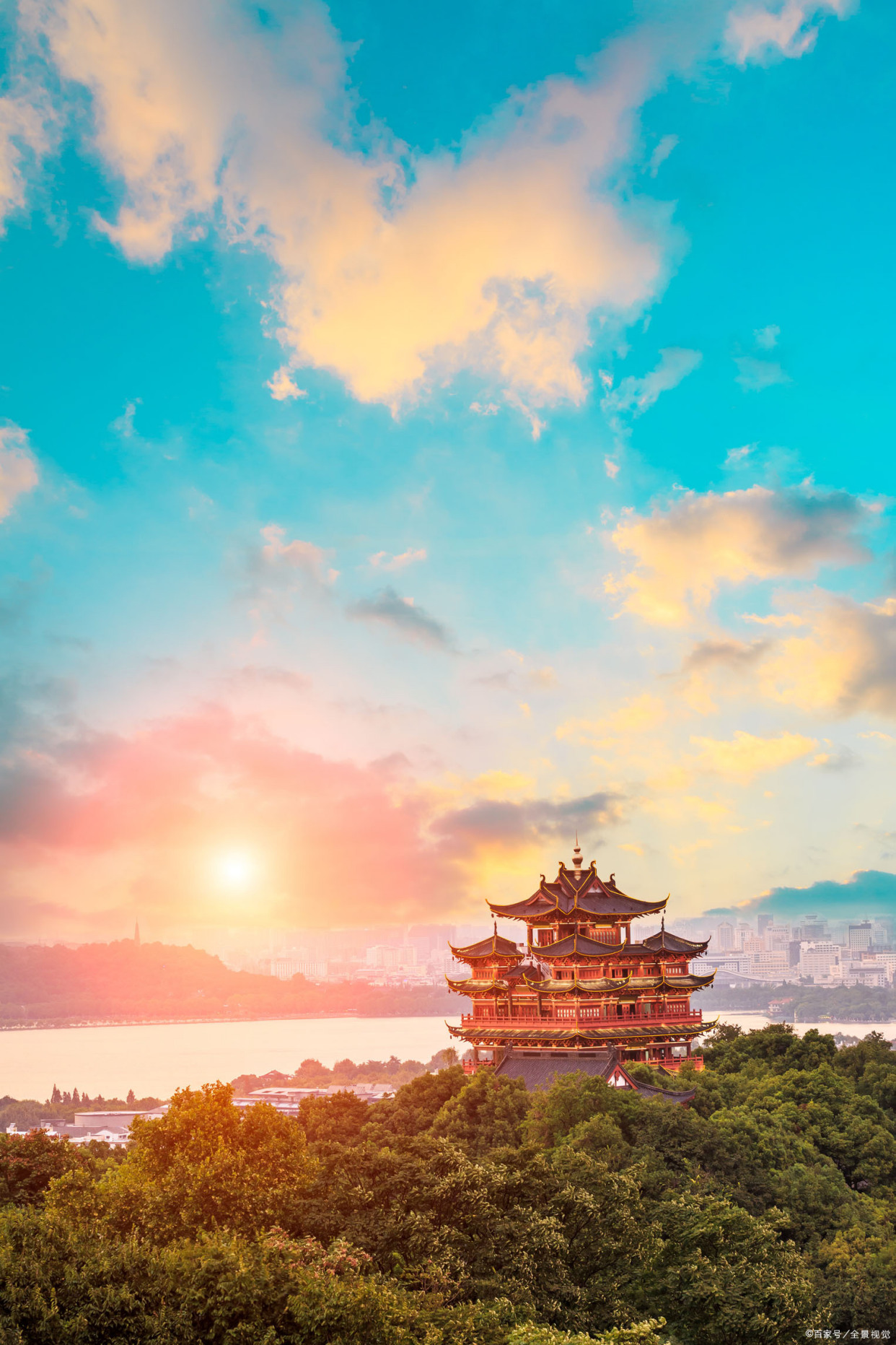 昔闻洞庭水,今上岳阳楼.——唐代:杜甫