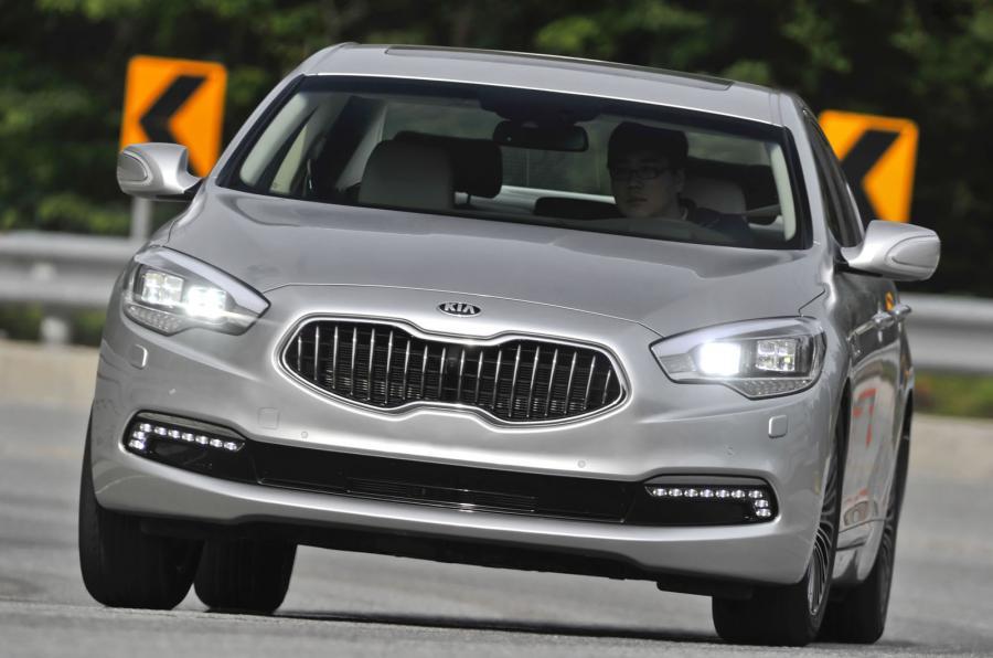 起亚quoris(k9),豪华堪比奔驰e级,50万你会选择吗?