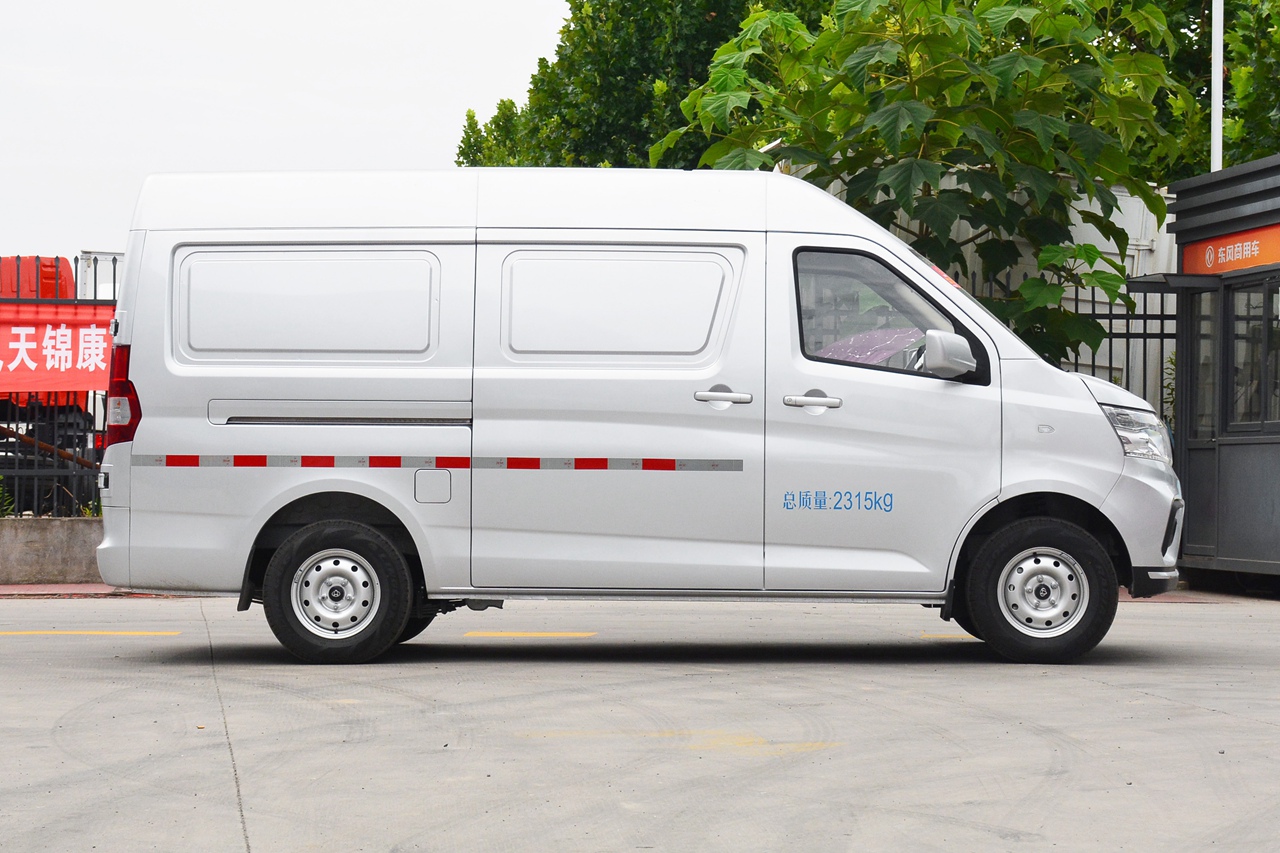 2021款长安睿行m80 1.6l舒适型2座高顶对开门