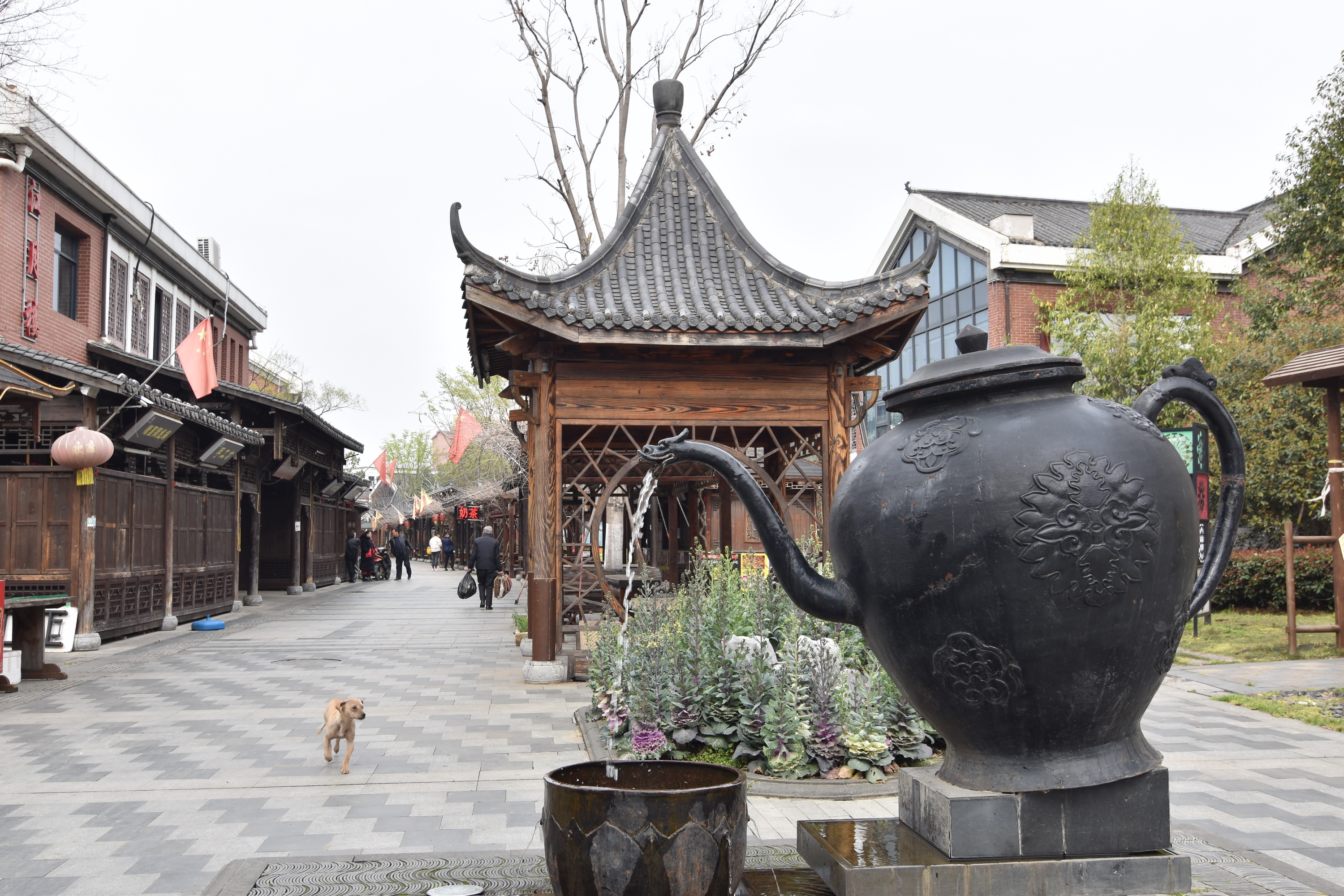 安徽悠然蓝溪旅游度假景区,美食文化街