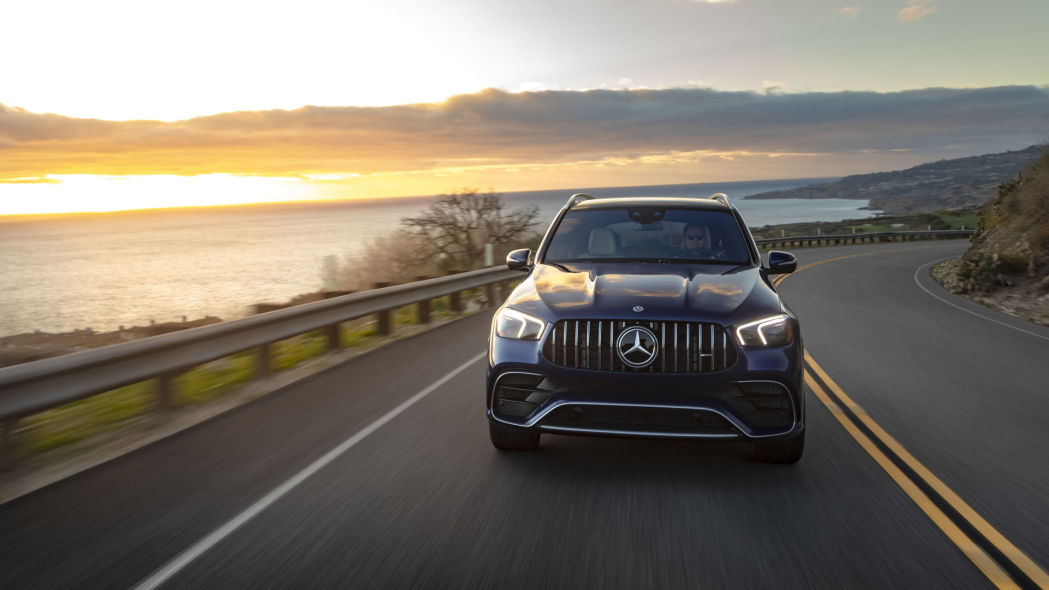 2021款奔驰amg gle 63s,能否与宝马x4m雷霆版一较高下?