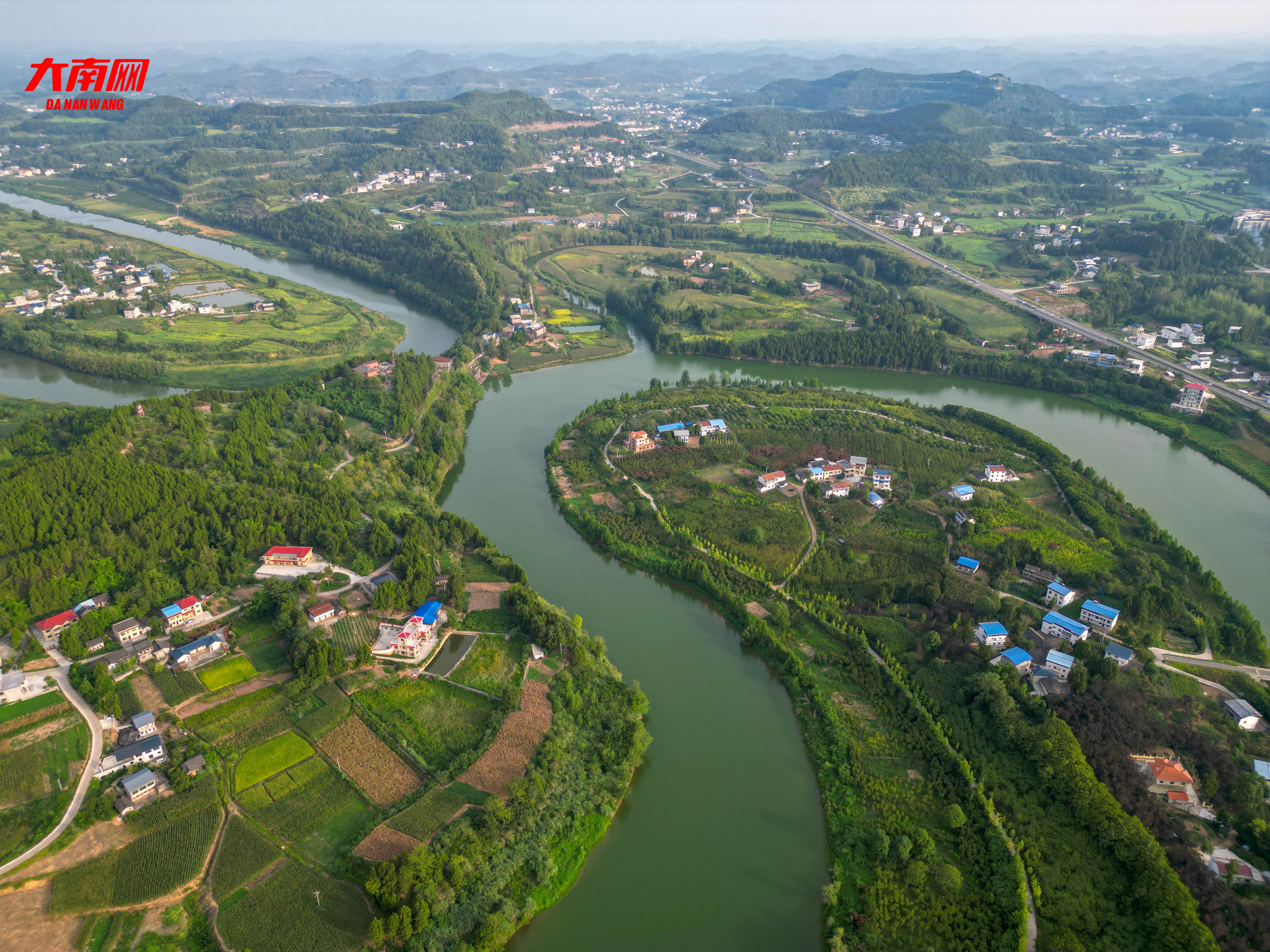 四川南充:南部县兴盛凿子坝航拍
