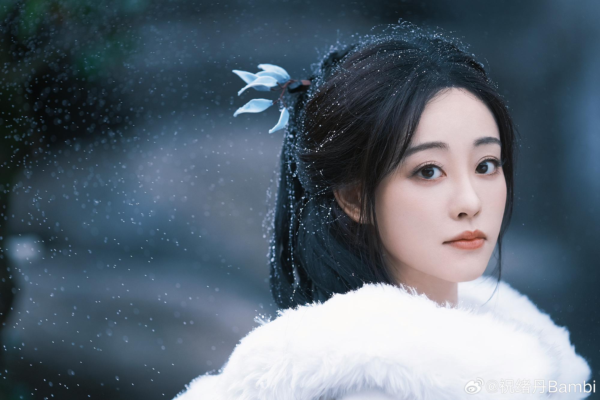 祝绪丹古装造型曝光,美丽如仙女气质清冷