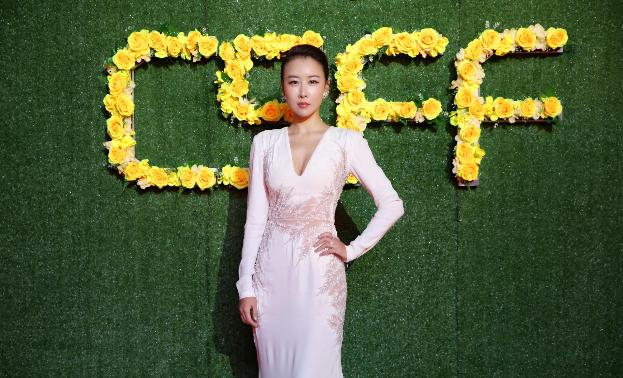 万人迷女星毛俊杰