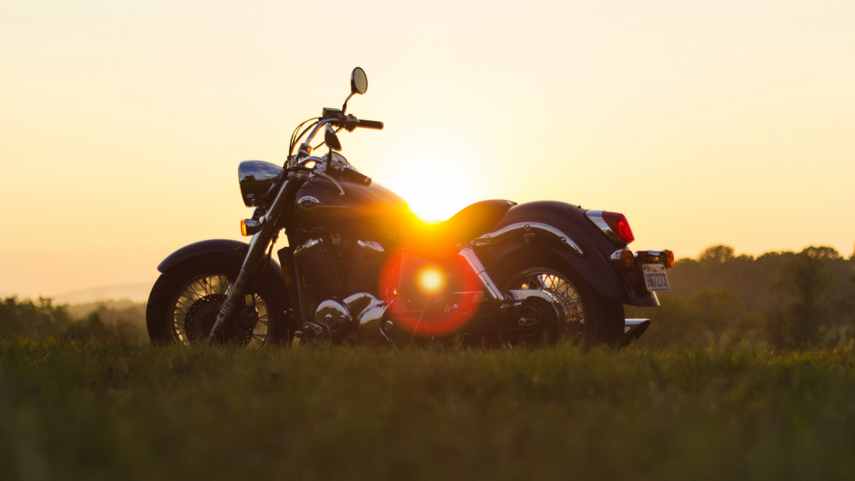 酷炫拉风的摩托车壁纸